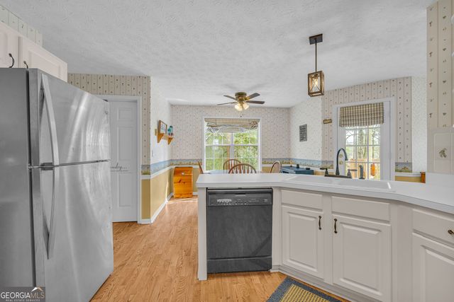 2878 Forest Court, Loganville, GA 30052