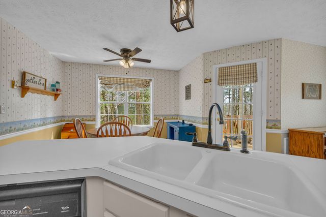 2878 Forest Court, Loganville, GA 30052