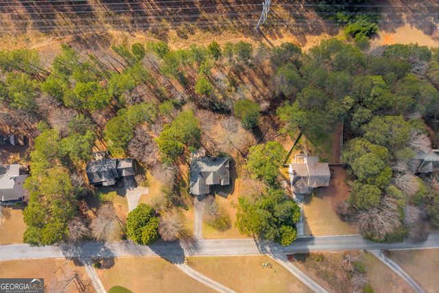 2878 Forest Court, Loganville, GA 30052