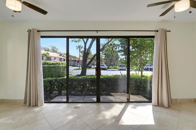 1111 Duncan Circle 104, Palm Beach Gardens, FL 33418