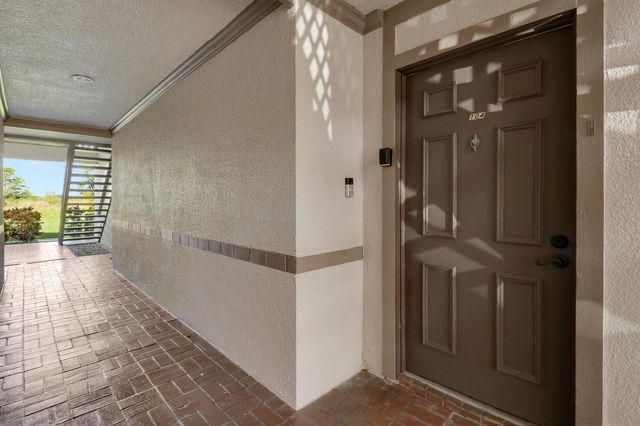 1111 Duncan Circle 104, Palm Beach Gardens, FL 33418