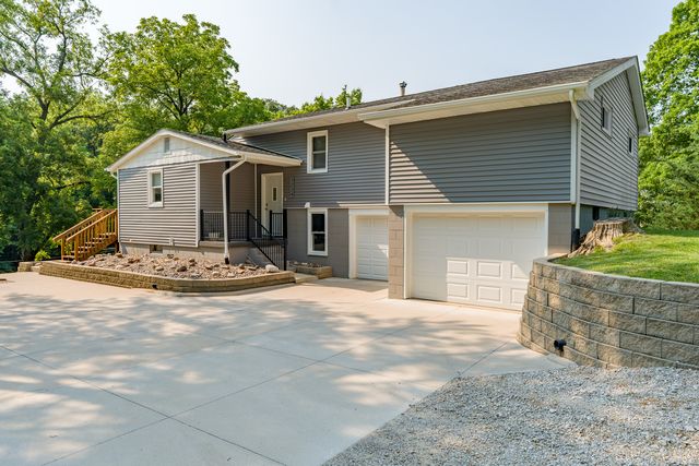 3224 11th Street, Moline, IL 61265