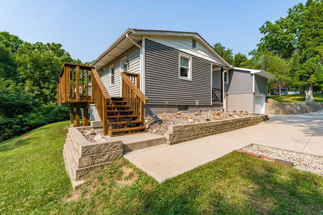 3224 11th Street, Moline, IL 61265