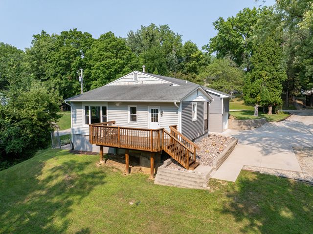 3224 11th Street, Moline, IL 61265