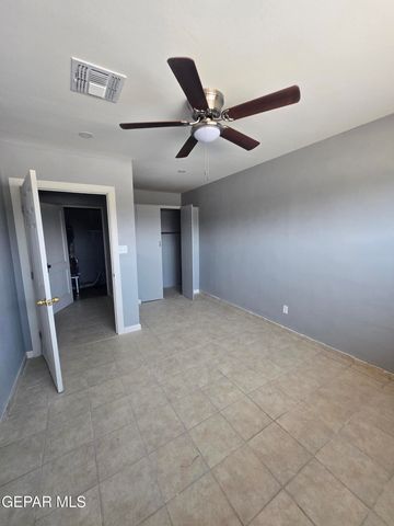 323 Mary Jeanne Lane, El Paso, TX 79915
