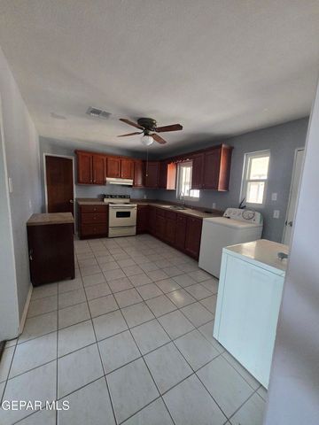 323 Mary Jeanne Lane, El Paso, TX 79915
