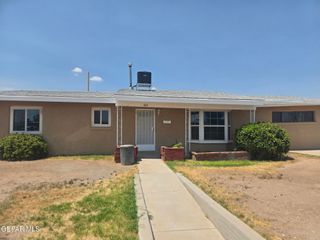 323 Mary Jeanne Lane, El Paso, TX 79915
