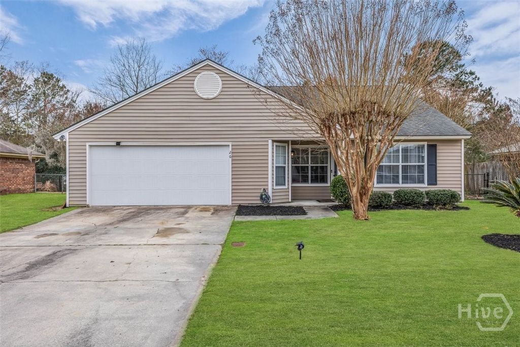 26 Whippoorwill Lane E, Richmond Hill, GA 31324