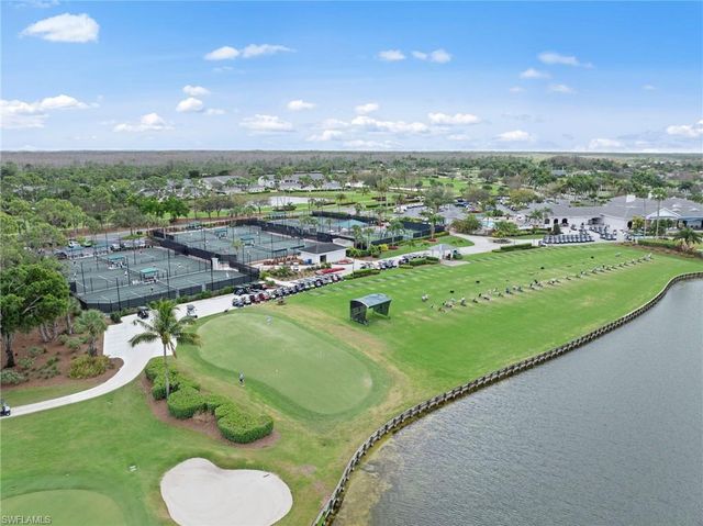 8086 Queen Palm LN 328, Fort Myers, FL 33966