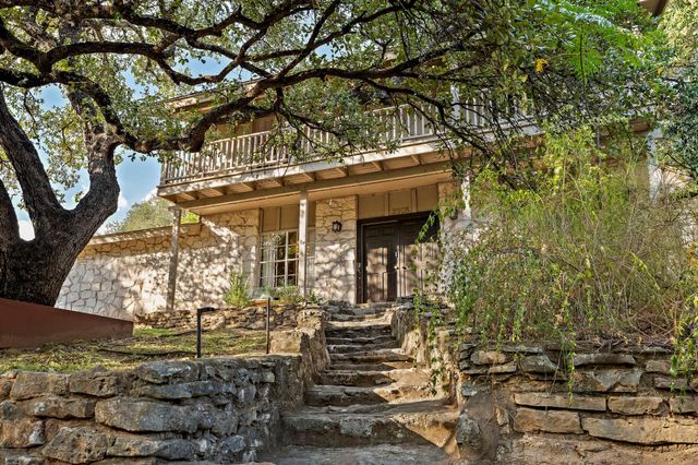 3908 Knollwood DR, Austin, TX 78731