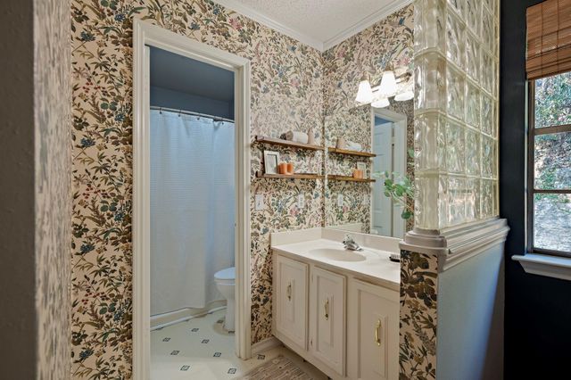 3908 Knollwood DR, Austin, TX 78731