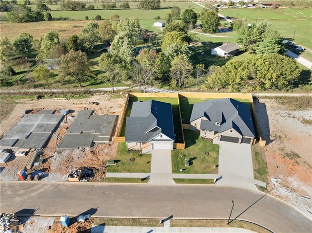 2128 Porter Street, Pea Ridge, AR 72751