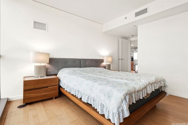 1177 Queen Street 2909, Honolulu, HI 96814