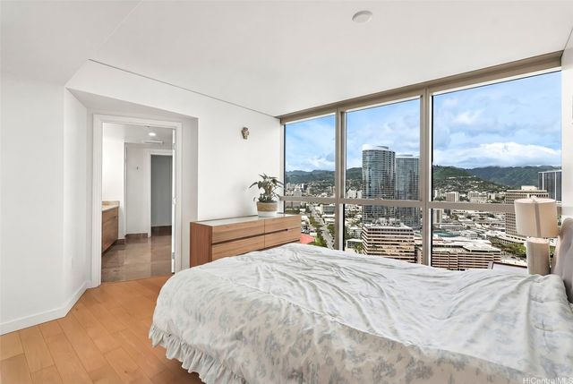 1177 Queen Street 2909, Honolulu, HI 96814