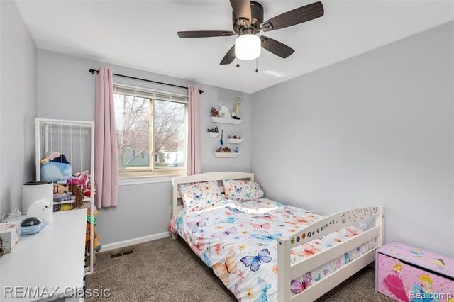484 W Beechdale Street, Commerce Twp, MI 48382
