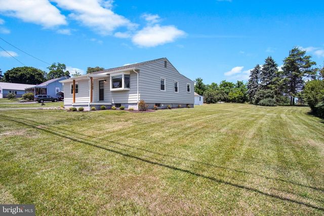 1125 TURNPIKE RD, Elizabethtown, PA 17022