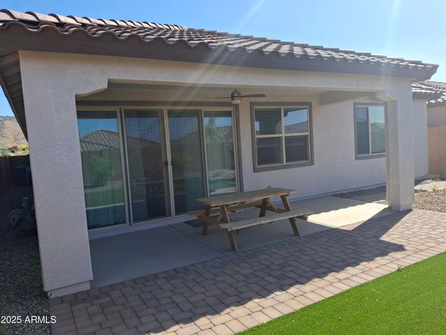 1536 W Corral Road, Phoenix, AZ 85041