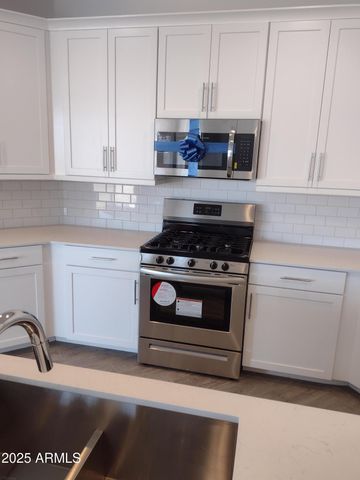 1536 W Corral Road, Phoenix, AZ 85041
