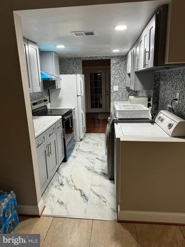 2902 BUELL CT, Dumfries, VA 22026
