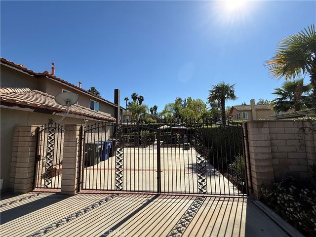 902 Cannon, Riverside, CA 92506