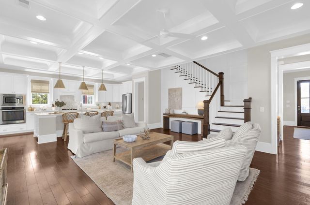 1635 Pierce Street, Charleston, SC 29492