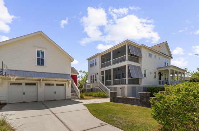 1635 Pierce Street, Charleston, SC 29492