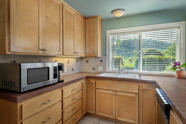 12602 Spenceville Rd, Penn Valley, CA 95946