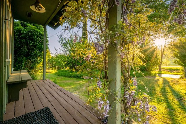 12602 Spenceville Rd, Penn Valley, CA 95946