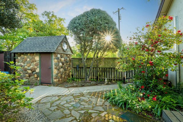 12602 Spenceville Rd, Penn Valley, CA 95946