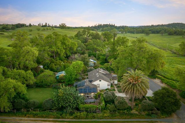 12602 Spenceville Rd, Penn Valley, CA 95946