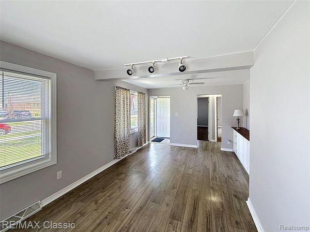 28455 Birchlawn Street, Garden City, MI 48135