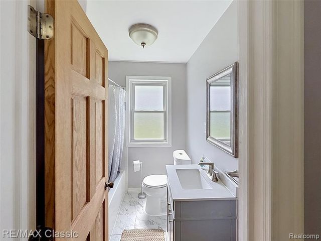 28455 Birchlawn Street, Garden City, MI 48135