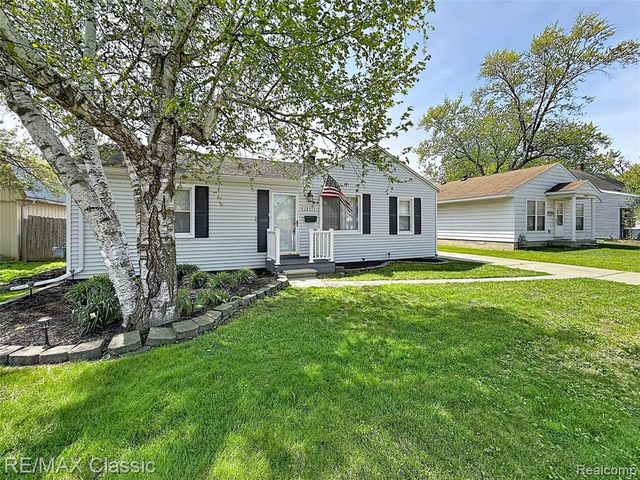 28455 Birchlawn Street, Garden City, MI 48135