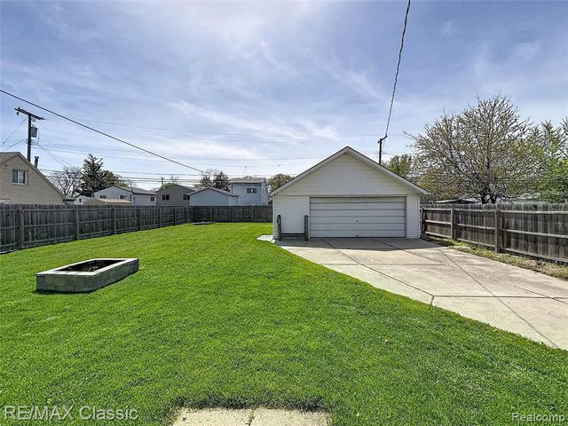 28455 Birchlawn Street, Garden City, MI 48135