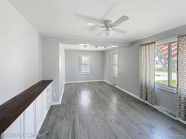 28455 Birchlawn Street, Garden City, MI 48135