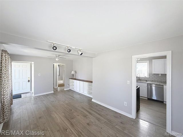 28455 Birchlawn Street, Garden City, MI 48135