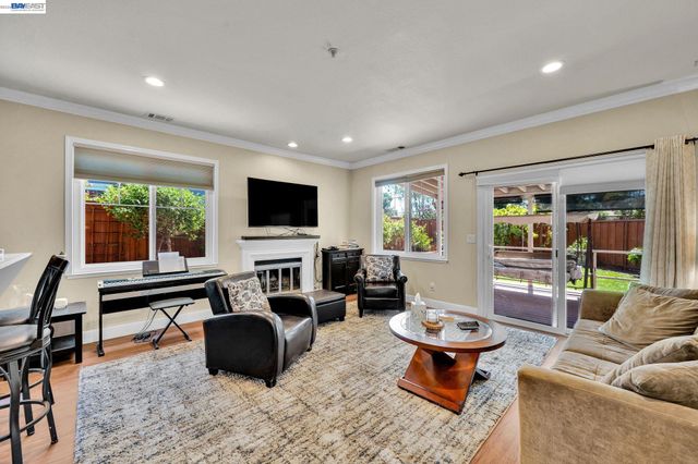 1275 Nice Ct, Livermore, CA 94551