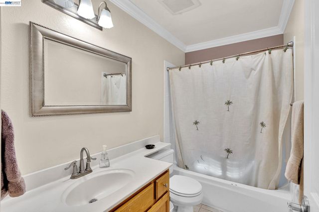 1275 Nice Ct, Livermore, CA 94551