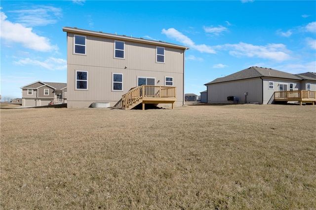 600 Wild Lupine Lane, Raymore, MO 64083
