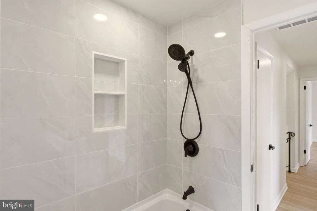 109 INDEPENDENCE DR, WOODBURY, NJ 08096 — photo 2
