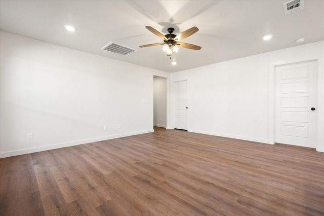 13808 Flint Avenue, Lubbock, TX 79423