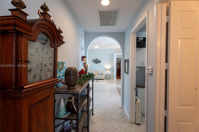 6918 SE Sleepy Hollow Ln, Stuart, FL 34997