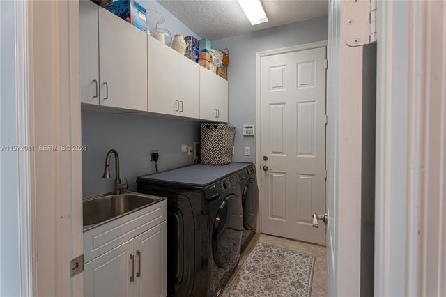 6918 SE Sleepy Hollow Ln, Stuart, FL 34997