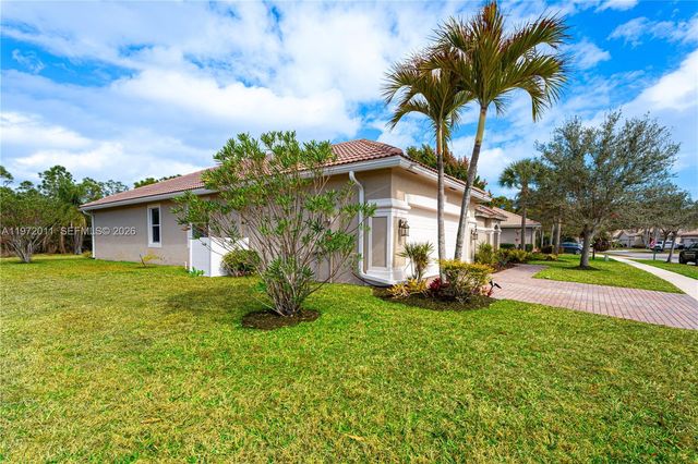 6918 SE Sleepy Hollow Ln, Stuart, FL 34997