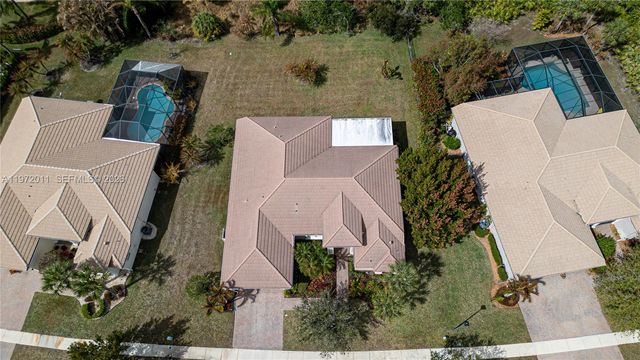 6918 SE Sleepy Hollow Ln, Stuart, FL 34997