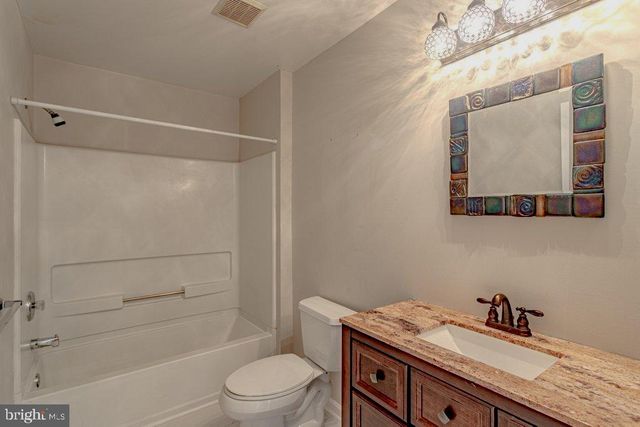 25 GLENVIEW WAY E, Gibbsboro, NJ 08026