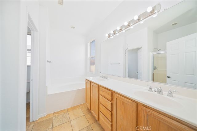 11797 Maywood, Adelanto, CA 92301