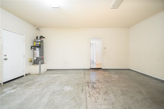 11797 Maywood, Adelanto, CA 92301