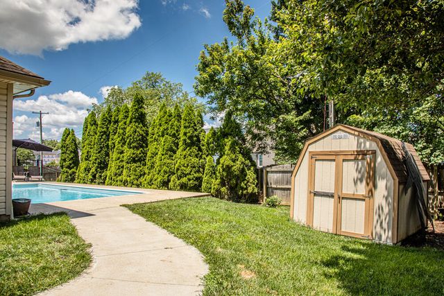 748 Eureka Drive, Versailles, KY 40383