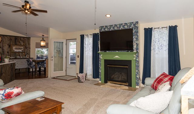 748 Eureka Drive, Versailles, KY 40383